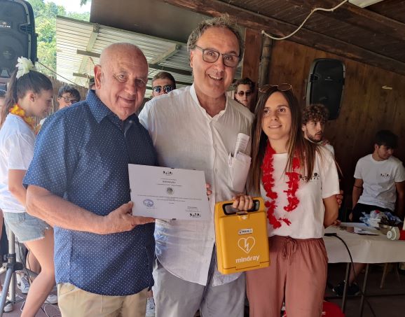 Calcit, un defibrillatore e tanta commozione nel ricordo di “Memo”
